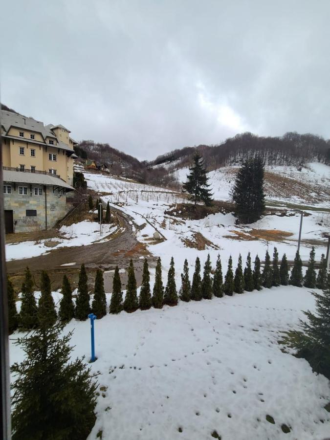Апартаменти Beli Vuk - Brzece, Kopaonik Екстер'єр фото